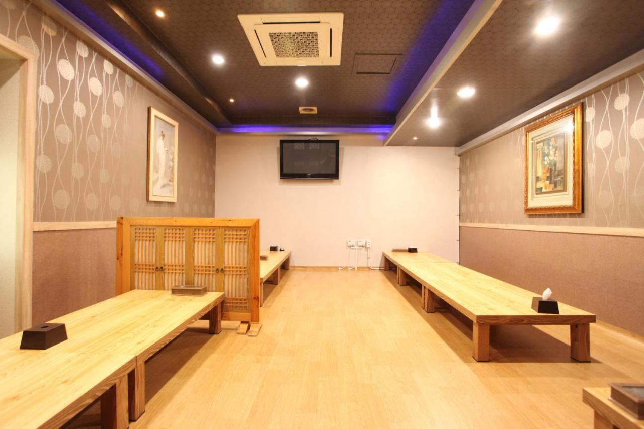 Metro Pol Tourist Hotel Pyeongtaek Exterior foto